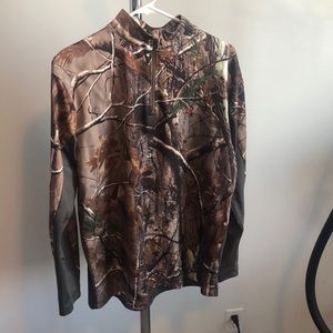 Men’s camo quarter zip pullover
